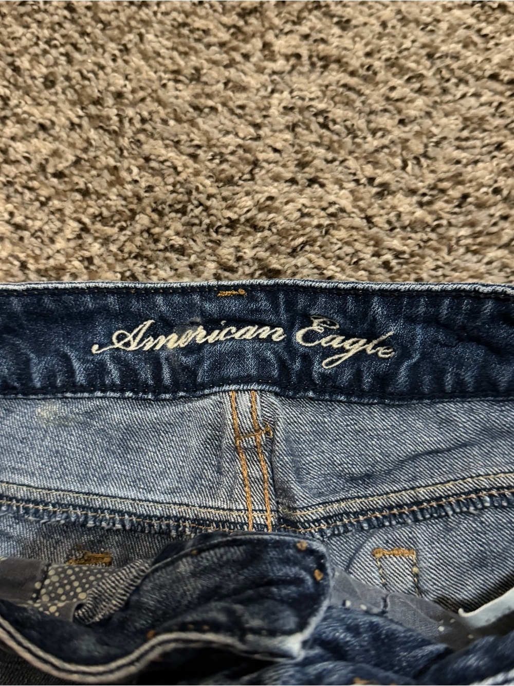American eagle low rise jean shorts - Picture 2 of 4